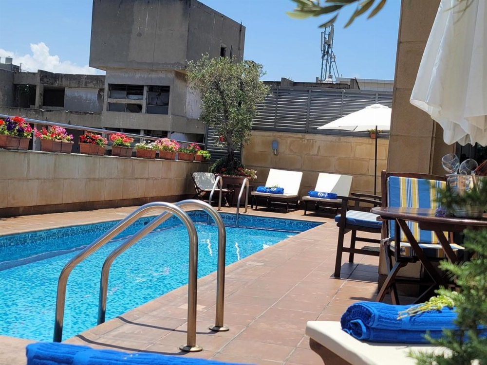 Sky Suites Image 12